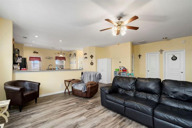 4914 Seaside Sparrow Ln, House other with 3 bedrooms, 2 bathrooms and 2 parking in Baytown TX | Image 10