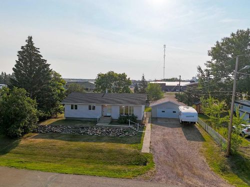10105 102 Street, La Crete, AB, T0H2H0 | Card Image