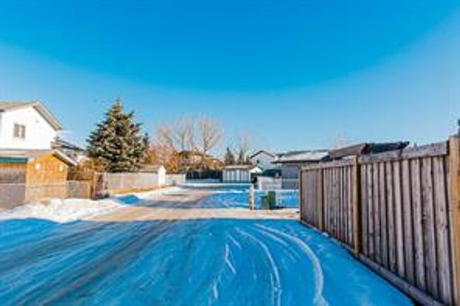 9610 123 Ave, House detached with 3 bedrooms, 2 bathrooms and 2 parking in Grande Prairie AB | Image 39