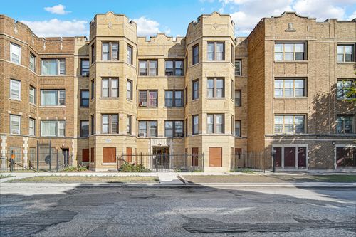 1758 E 72nd St, Chicago, IL, 60649-7326 | Card Image
