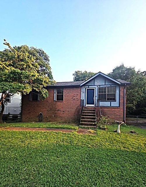 473 Rockwood Dr, Hermitage, TN, 37076-2815 | Card Image