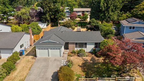 1410 Nw 198th St, Shoreline, WA, 98177-2716 | Card Image