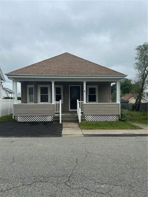 26 Mayflower St, East Providence, RI, 02914-1413 | Card Image
