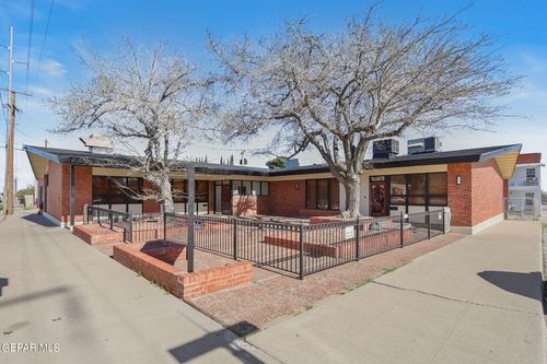 810 E Yandell Dr, El Paso, TX, 79902-5332 | Card Image