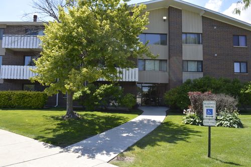 207-1000 Bayside Dr, Palatine, IL, 60074-3226 | Card Image