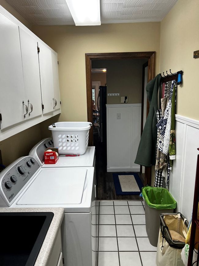 1979 Commonwealth Rd, House other with 3 bedrooms, 2 bathrooms and 2 parking in Galax VA | Image 18