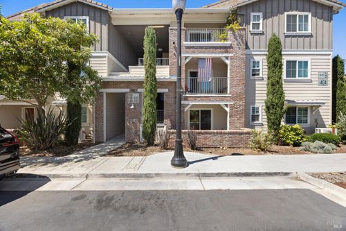 100-1404 Mauro Pietro Drive, Petaluma, CA, 94954 | Card Image