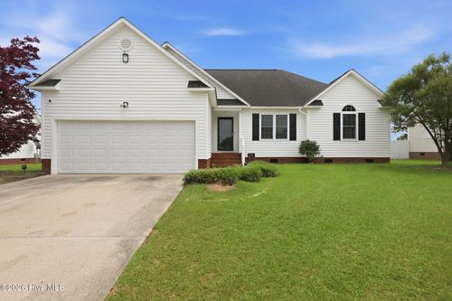 726 E Main St, Winterville, NC, 28590-9654 | Card Image