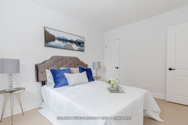1362 Pharmacy Ave, House other with 5 bedrooms, 3 bathrooms and 3 parking in Scarborough ON | Image 23