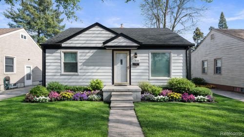 15844 Lexington, Redford, MI, 48239-3915 | Card Image
