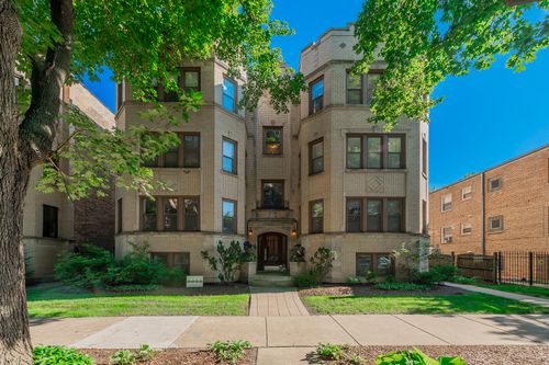 3w-2651 W Greenleaf Ave, Chicago, IL, 60645-3276 | Card Image