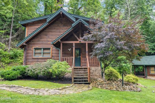 644 Gatlinburg Falls Way, Gatlinburg, TN, 37738 | Card Image