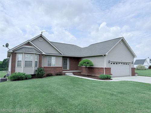411 Rowley Dr, Attica, MI, 48412-9809 | Card Image