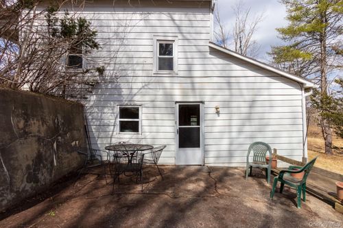 1504 Red Mill Rd, Greenville, NY, 12083-3217 | Card Image