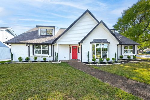 3215 Ann Arbor Dr, Houston, TX, 77063-6139 | Card Image