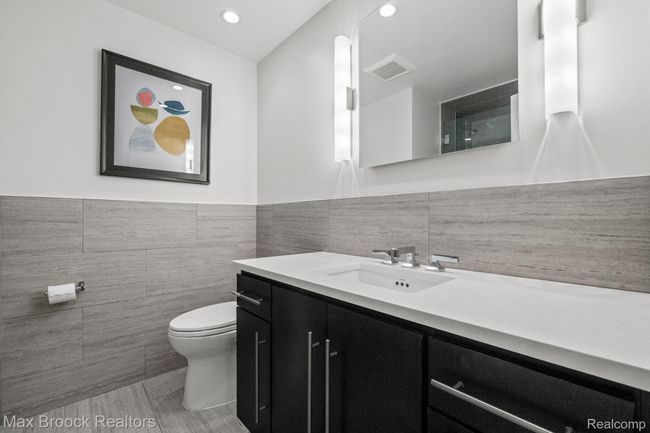 Updated primary bath | Image 23