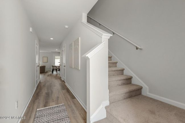 Image is similar to homesite, colors/finishes may vary | Image 4
