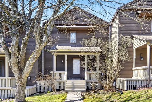 73 Lois Ln, Ithaca, NY, 14850-6250 | Card Image