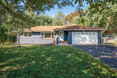 1951 Regent Avenue N, Golden Valley, MN, 55422 | Card Image