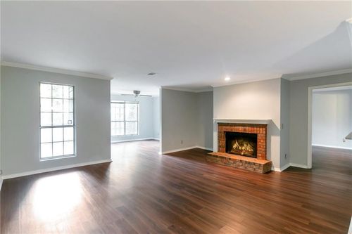 5551 Mountain Springs Cir, Stone Mountain, GA, 30088-3441 | Card Image