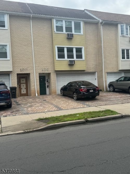 188 Park St, East Orange, NJ, 07017-1116 | Card Image