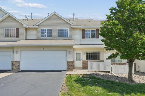 b-3560 Sterling Heights Dr, River Falls, WI, 54022-5830 | Card Image