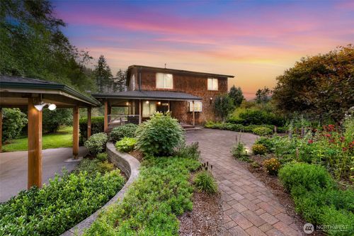 9515 Sunrise Rd, Blaine, WA, 98230-9764 | Card Image