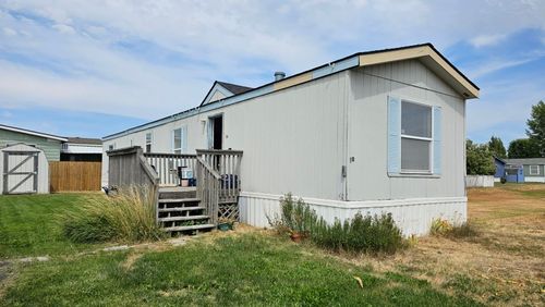 10510 W Richland Rd, Cheney, WA, 99004-8628 | Card Image