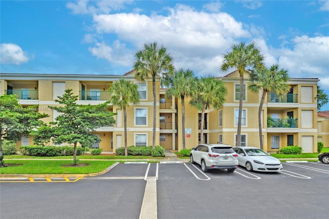 APT-811 - 833 Riverside Dr, Condo with 2 bedrooms, 1 bathrooms and null parking in Coral Springs FL | Image 20