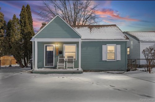27116 Delton St, Madison Heights, MI, 48071-3345 | Card Image