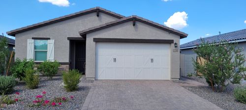 7056 W Desert Dr, Laveen, AZ, 85339-5523 | Card Image