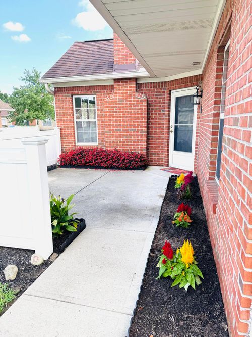 28-4666 Wenham Park, Columbus, OH, 43230 | Card Image