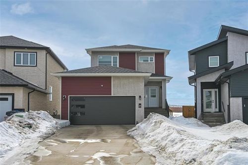 39 Broadridge Bay, Winnipeg, MB, R3Y2B8 | Card Image