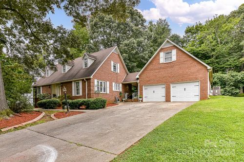 208 Eastwood Drive, Salisbury, NC, 28146 | Card Image