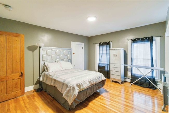 20 Edward St, House other with 8 bedrooms, 8 bathrooms and 7 parking in Worcester MA | Image 38