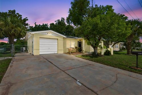 9631 Marlinton Ln, PORT RICHEY, FL, 34668-4118 | Card Image
