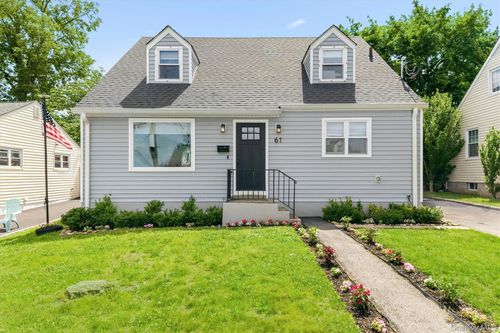 61 Kathwood Rd, Yonkers, NY, 10710-1003 | Card Image