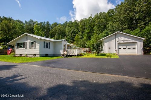 46 Twin Channels Road, Queensbury, NY, 12804 | Card Image