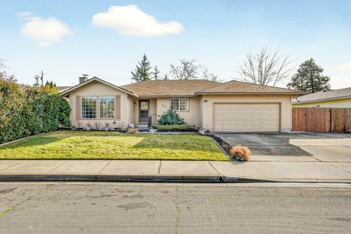 3216 Century Way, Medford, OR, 97504-8378 | Card Image