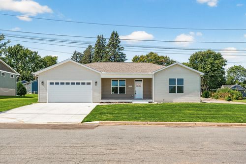 2007 6th St N, North Saint Paul, MN, 55109-3802 | Card Image