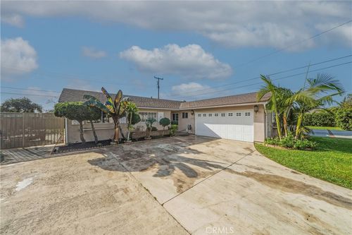 9180 Tropic Dr, Westminster, CA, 92683-5560 | Card Image