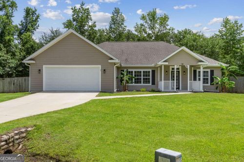 18 Ace Cir, Brunswick, GA, 31523-8413 | Card Image