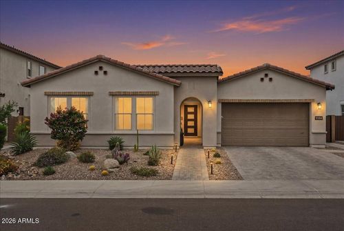 5936 E Adobe Dr, Phoenix, AZ, 85054-5766 | Card Image