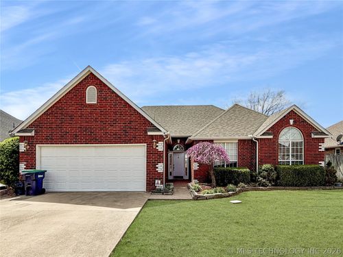 1580 Aspen Dr, Tahlequah, OK, 74464-6011 | Card Image
