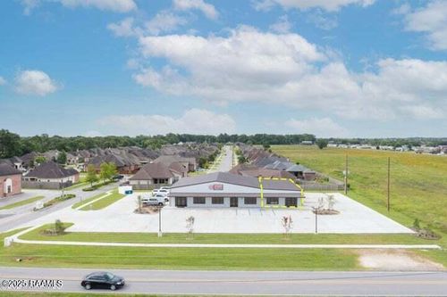 930 Fortune Rd, Youngsville, LA, 70592-6795 | Card Image