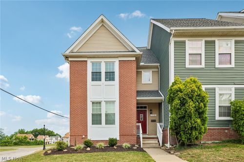 2708 Martin Luther King Jr Dr, Cleveland, OH, 44104-3864 | Card Image