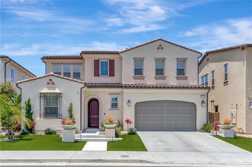 17311 Juniper Ln, Huntington Beach, CA, 92649-4575 | Card Image