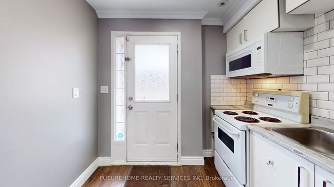 83 Sprucedale Way, Condo with 4 bedrooms, 4 bathrooms and 1 parking in Whitby ON | Image 9