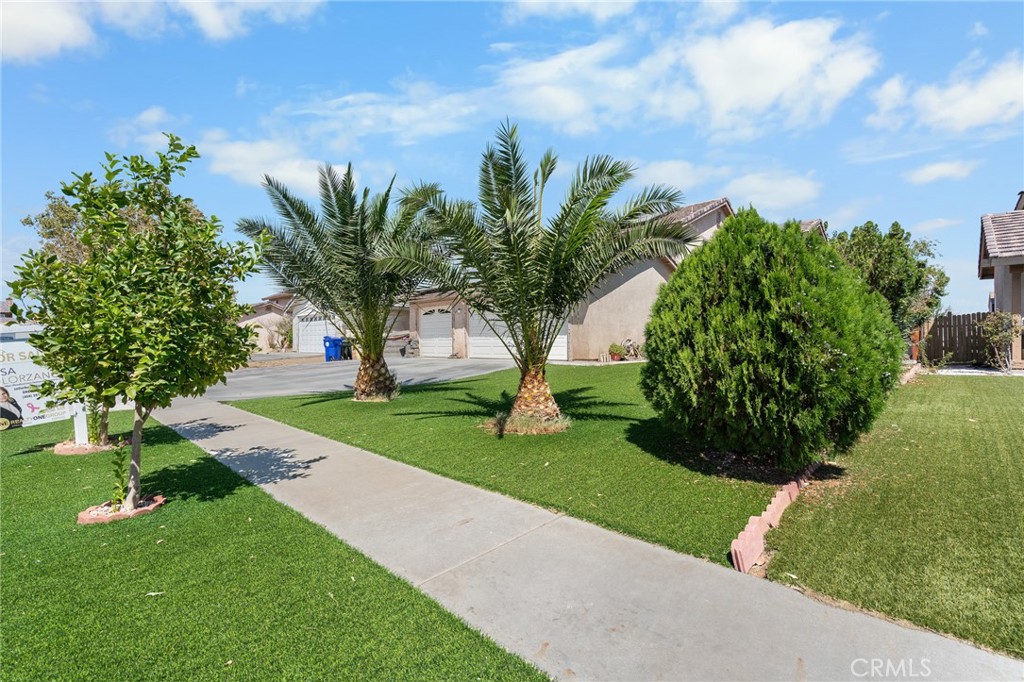 Residential in Adelanto 3