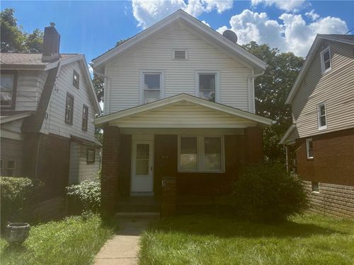 950 Berkshire Ave, Brookline, PA, 15226-2140 | Card Image